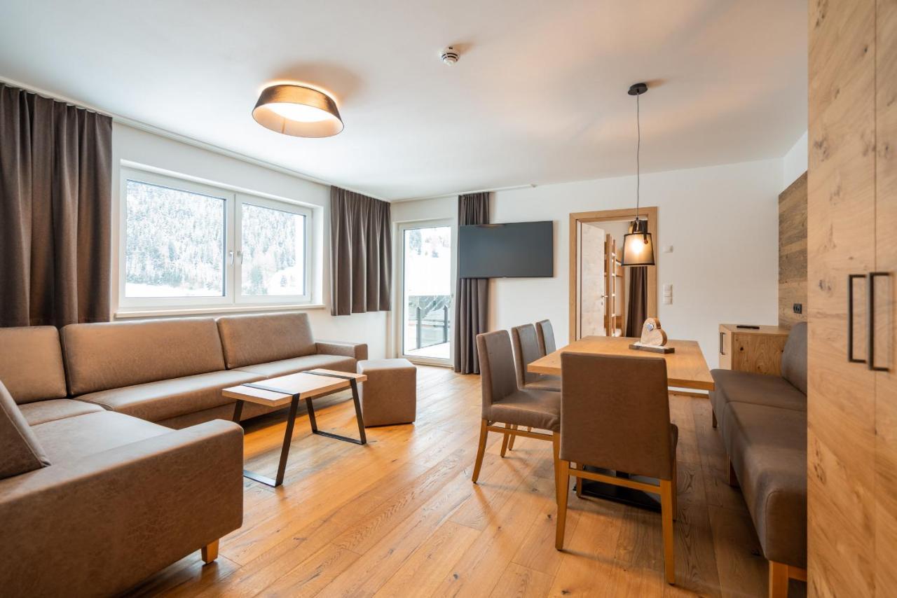 Suites Nauders Hotel